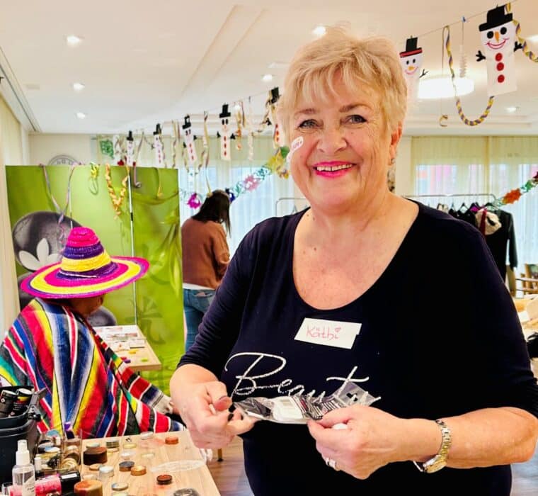 3y