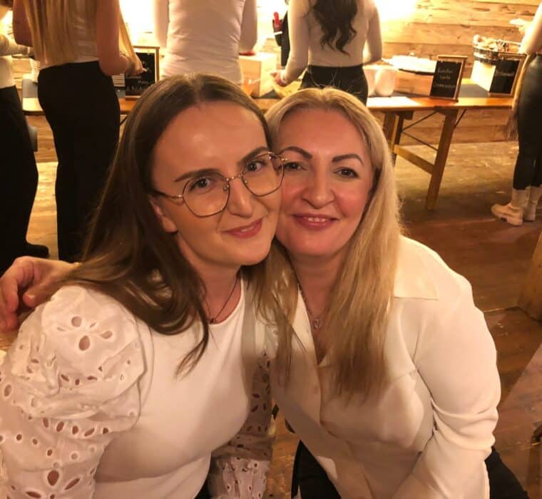 55ddbc72-80a5-4d6c-bdd6-914045f7542f